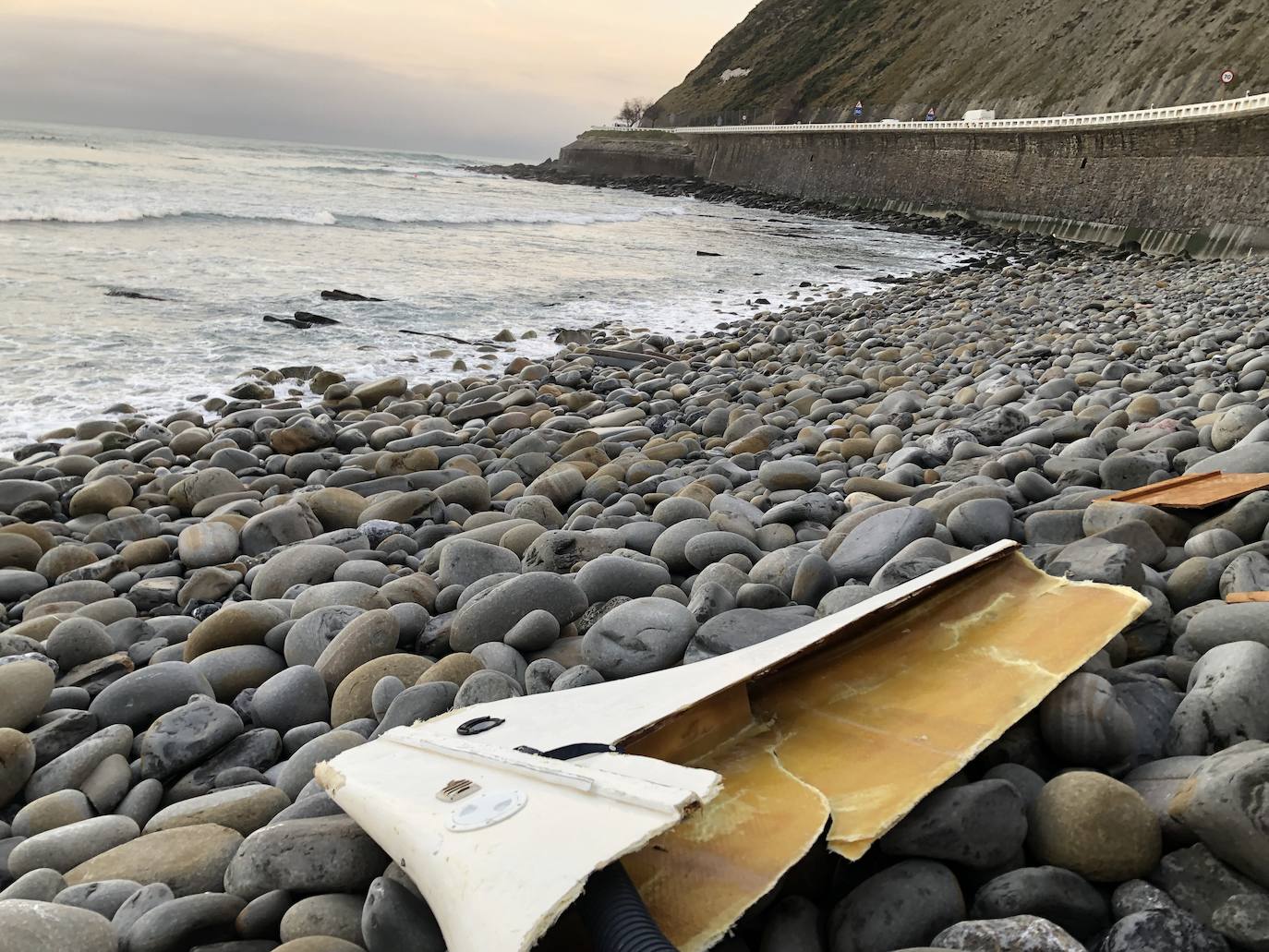 Así fue el rescate del naufragio cerca de Zumaia