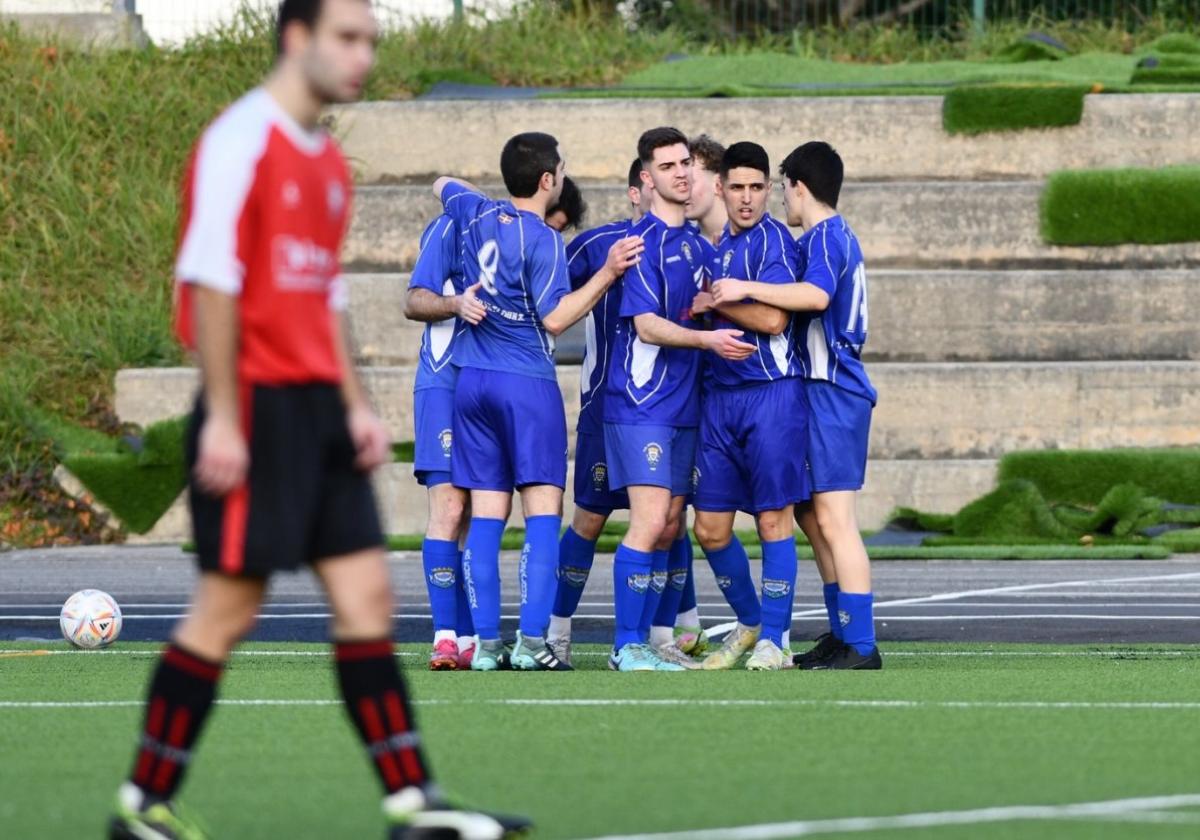 Celebración de uno de los goles la pasada jornada frente al Urki.