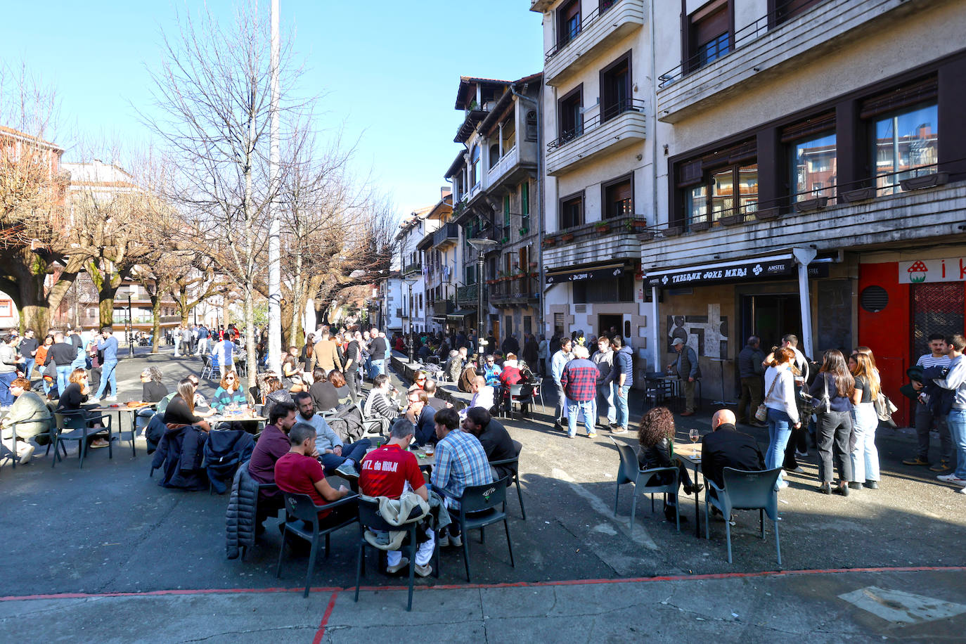 El ambiente del txotx inunda Hernani y Astigarraga
