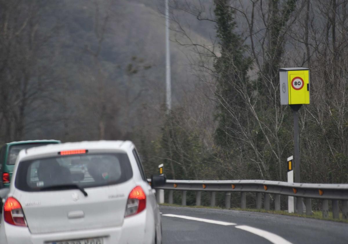 El radar identificado como el de la 'curva de Bedua' en la AP-8.