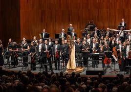 Día grande. La orquesta volvía a la cuna de Mozart con la 'Décima' de Shostakovich como plato fuerte.