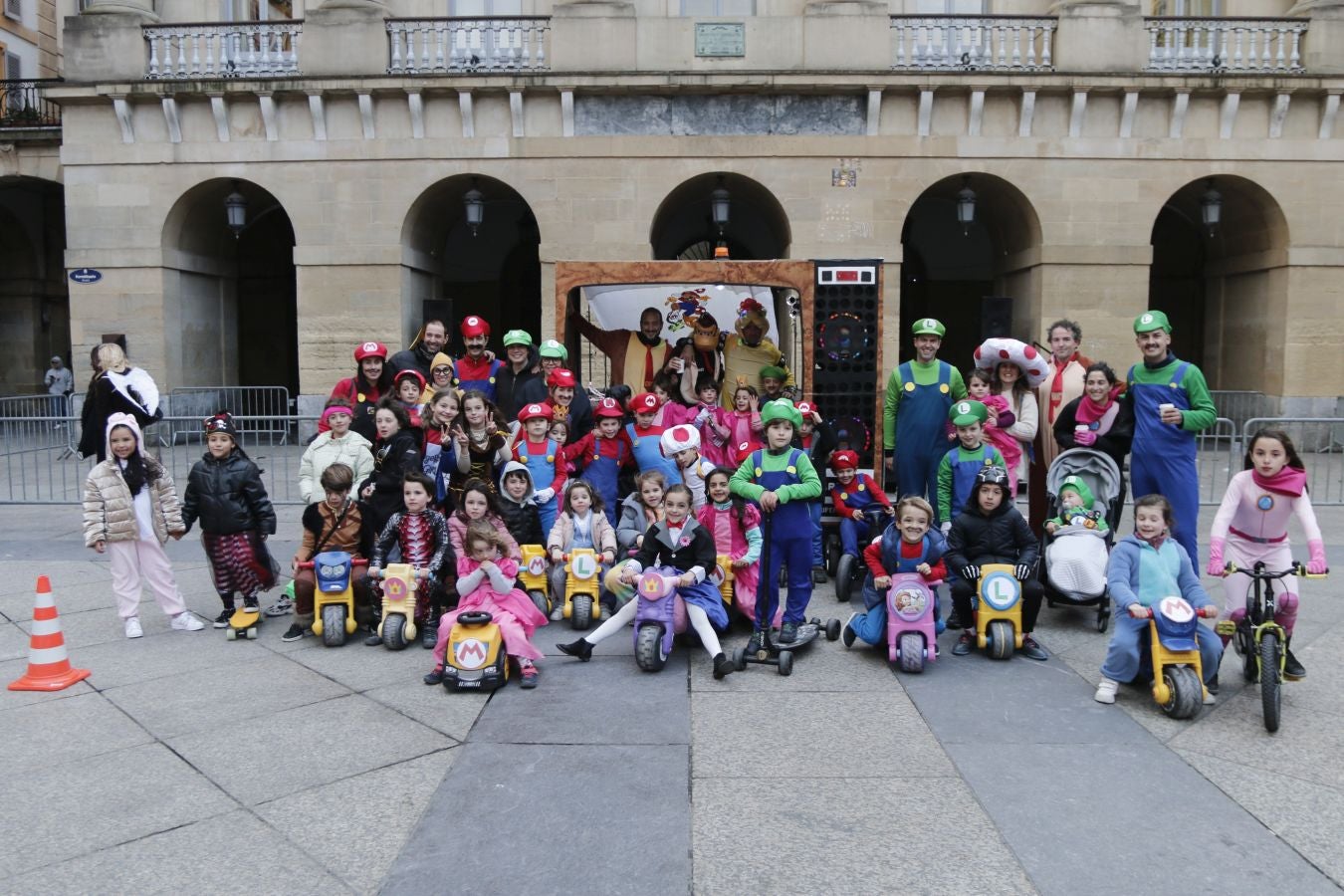 Los donostiarras se echan a la calle con el carnaval