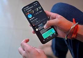 El teléfono móvil es una herramienta con la que los menores pueden acceder de manera sencilla a contenidos pornográficos.