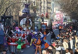 Color, calor, brillantina y horquillas a raudales