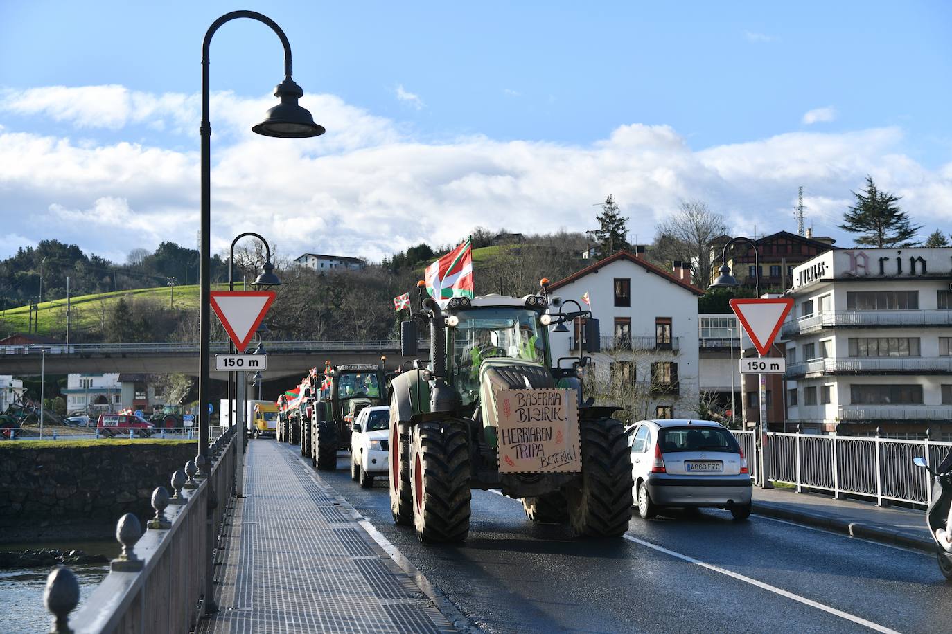 Las &#039;tractoradas&#039; llegan a Gipuzkoa