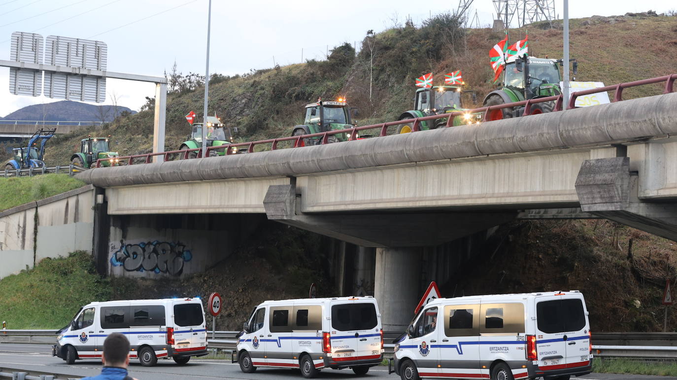 Las &#039;tractoradas&#039; llegan a Gipuzkoa