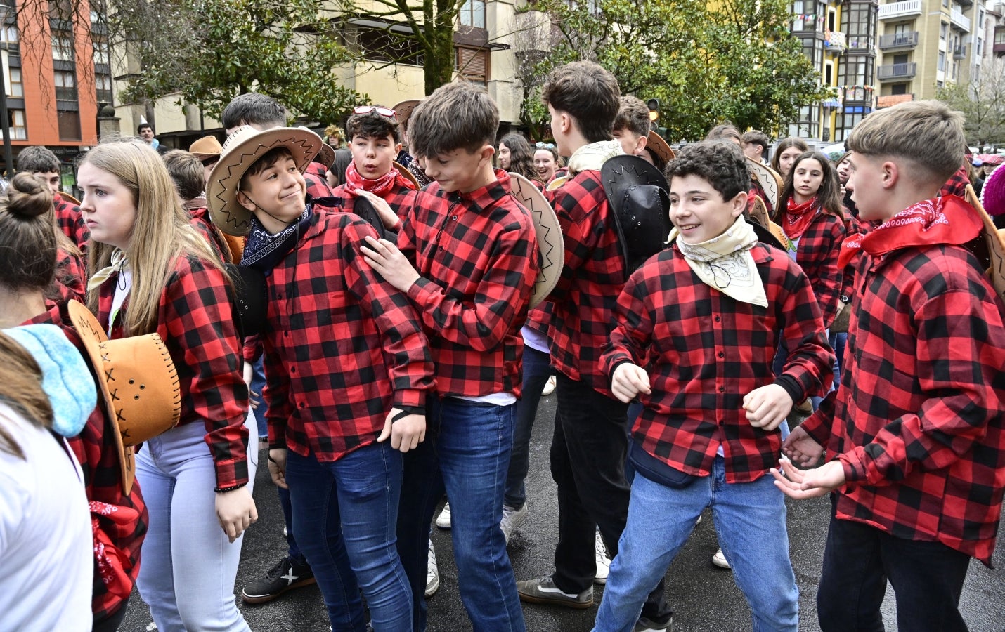 La imaginación gana a la lluvia y al viento en Tolosa