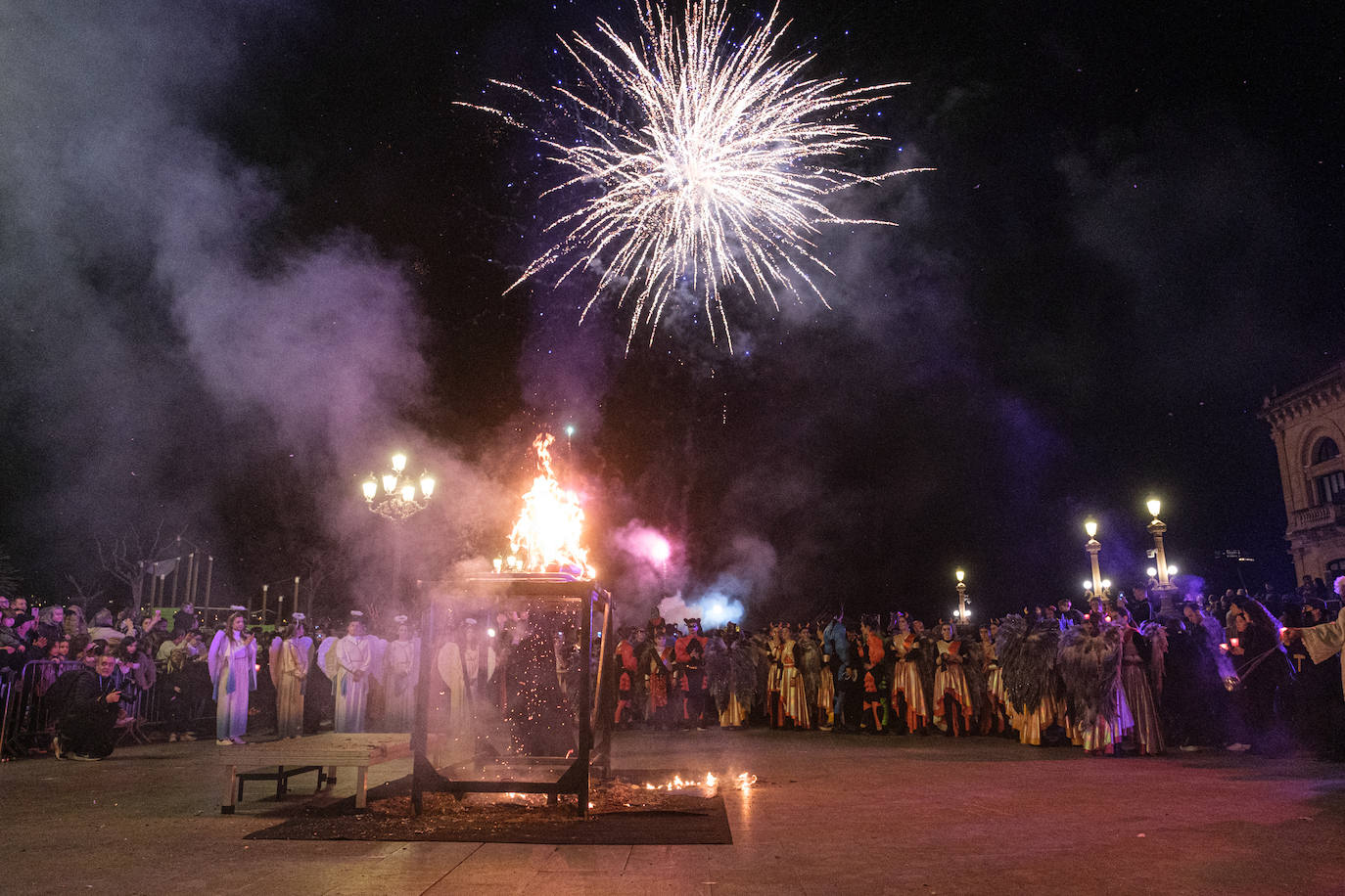 Las mejores imágenes del entierro de la sardina de Donostia