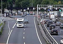 Se habilitará un tercer carril a la altura del peaje de Irun sentido Bilbao