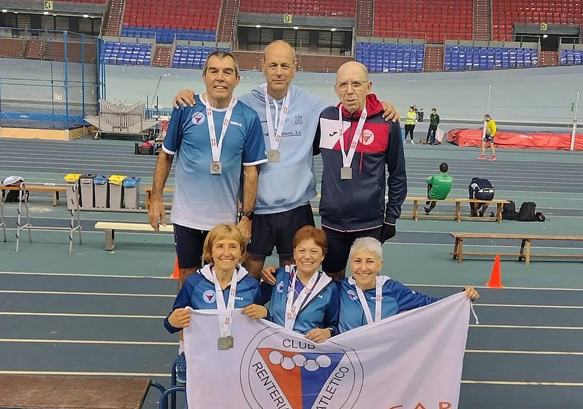Deportistas máster del club.