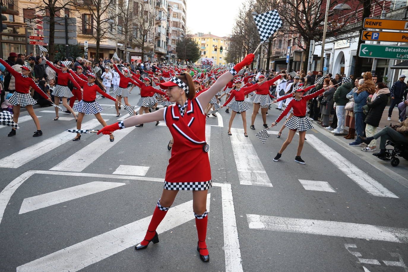 El Carnaval vuelve a brillar en Irun