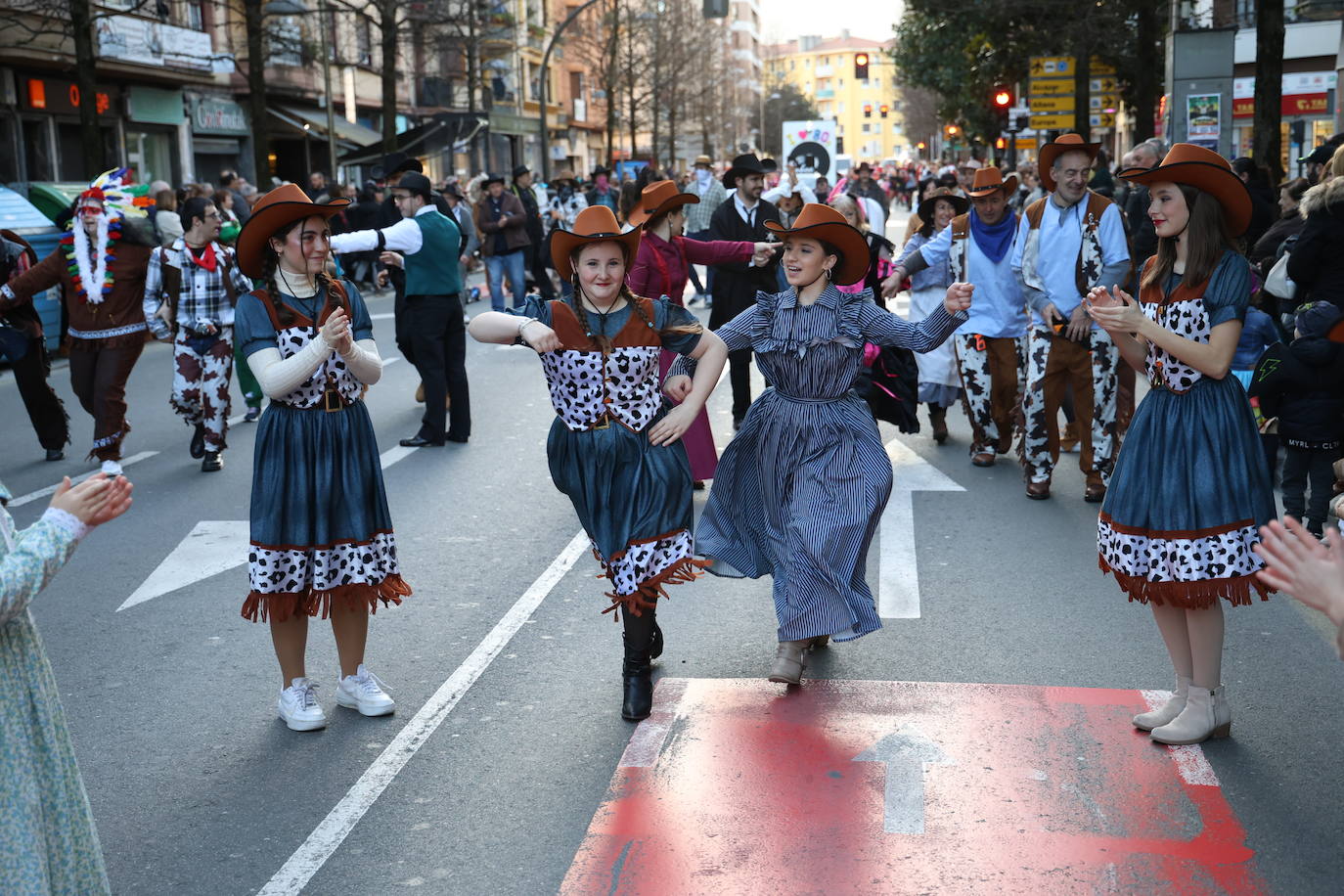 El Carnaval vuelve a brillar en Irun
