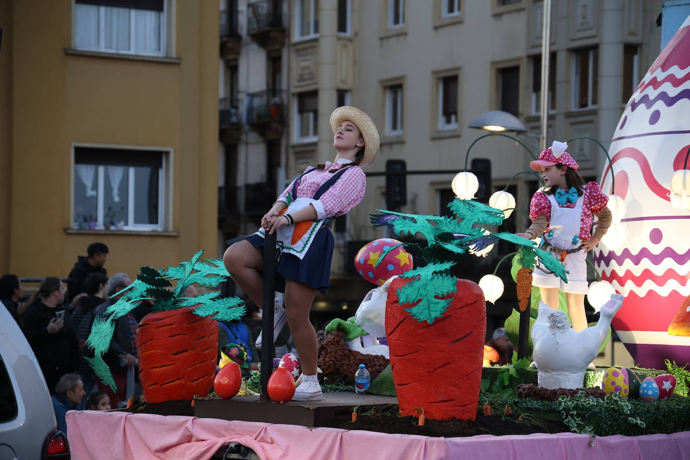 El Carnaval vuelve a brillar en Irun