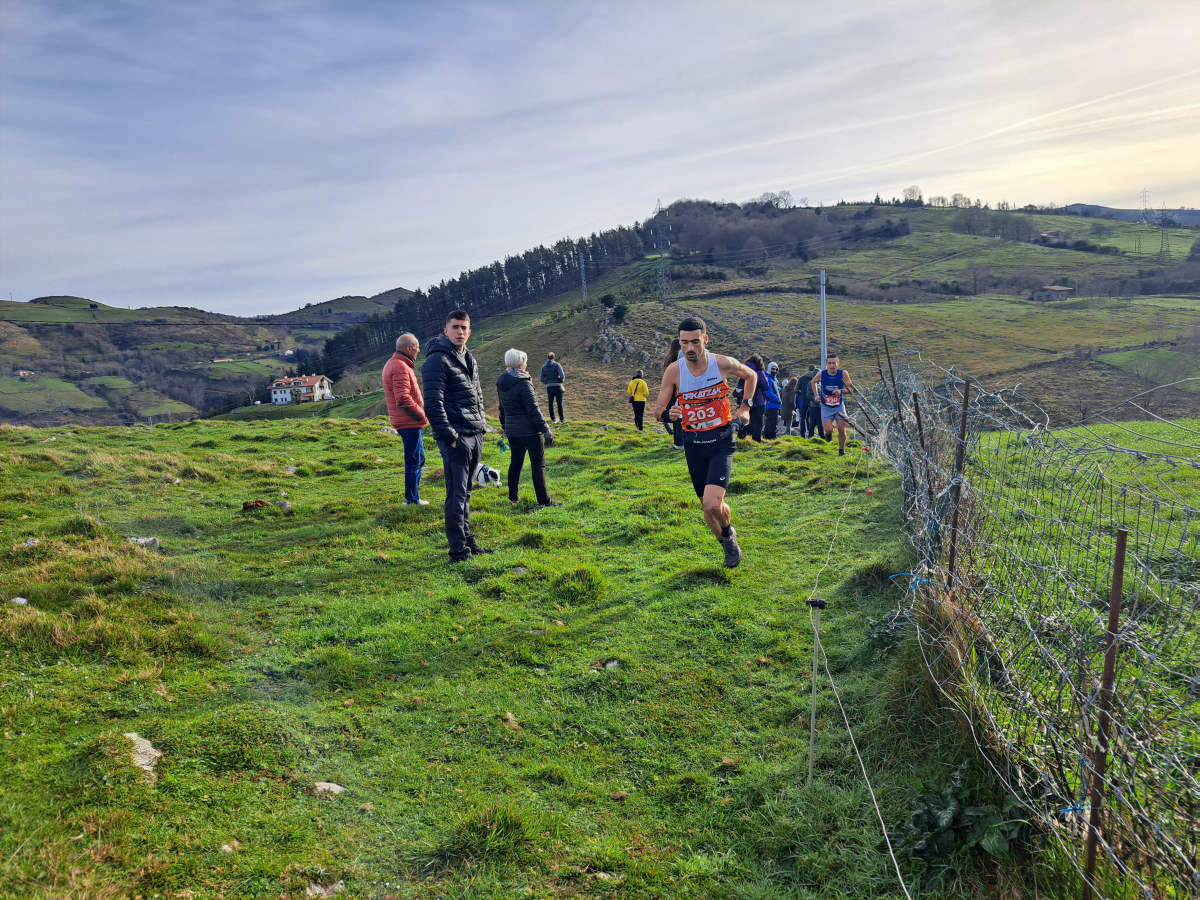Iraitz Legorburu eta Oihana Zubillaga nagusi Zaldei bidea lasterketan