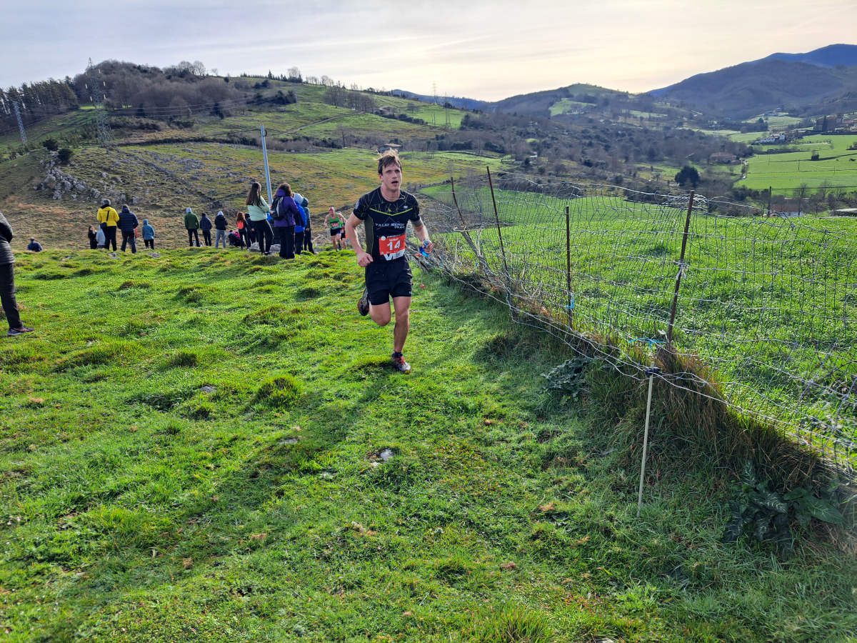 Iraitz Legorburu eta Oihana Zubillaga nagusi Zaldei bidea lasterketan