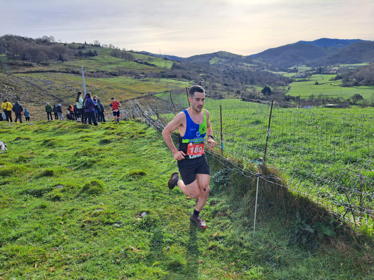 Iraitz Legorburu eta Oihana Zubillaga nagusi Zaldei bidea lasterketan