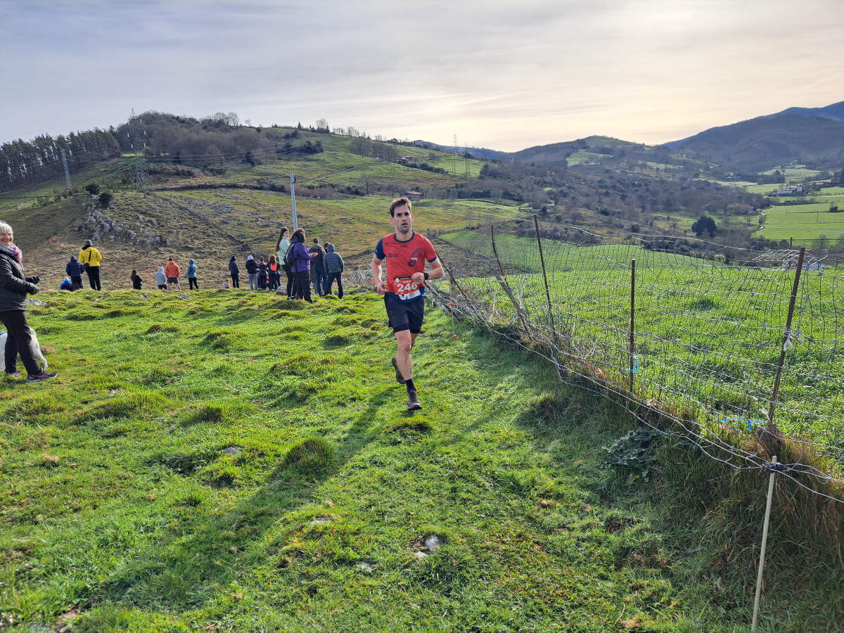 Iraitz Legorburu eta Oihana Zubillaga nagusi Zaldei bidea lasterketan