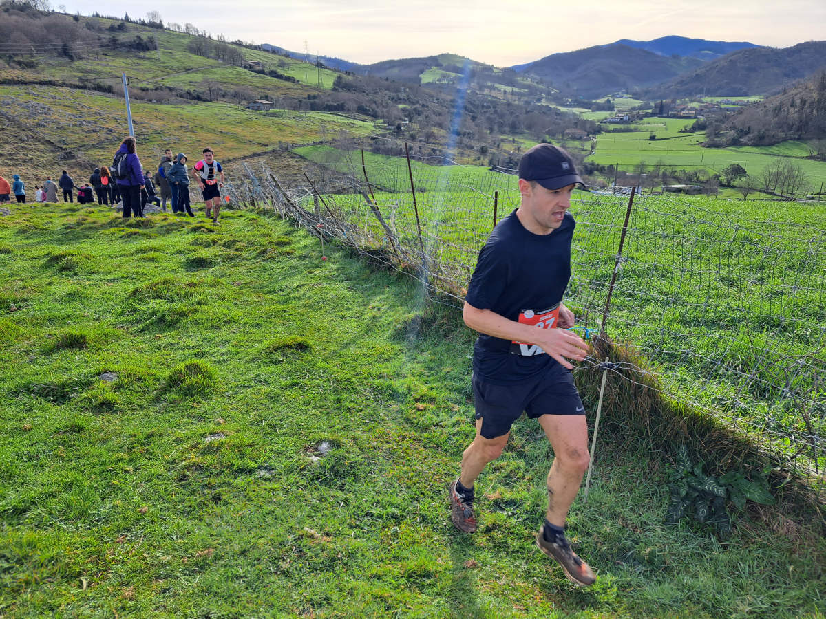 Iraitz Legorburu eta Oihana Zubillaga nagusi Zaldei bidea lasterketan