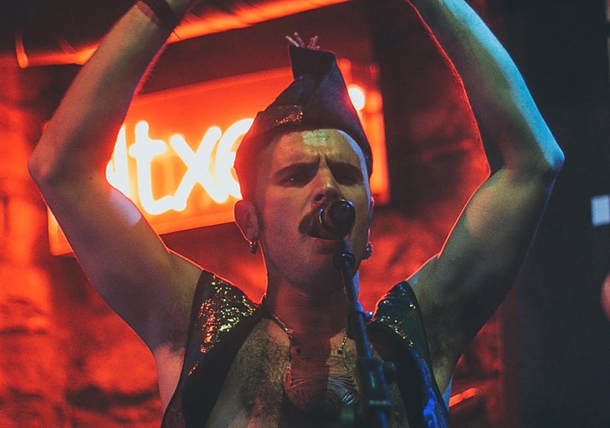 En febrero de 2018, el artista pasó por Altxerri dentro del festival de Teatro de Bolsillo.