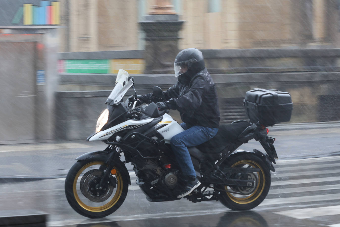 La borrasca &#039;Louis&#039; barre Gipuzkoa