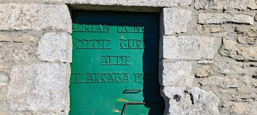 Unas espectaculares vistas desde la cima de Andia