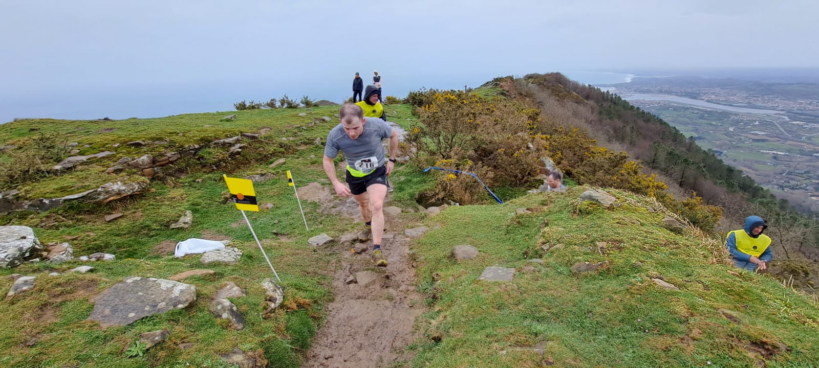 El temporal no puede con la Lezo Jaizkibel