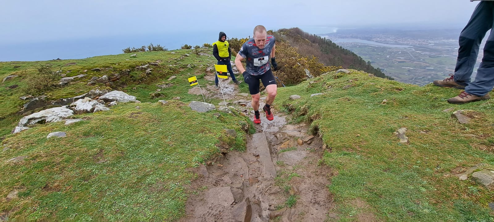 El temporal no puede con la Lezo Jaizkibel
