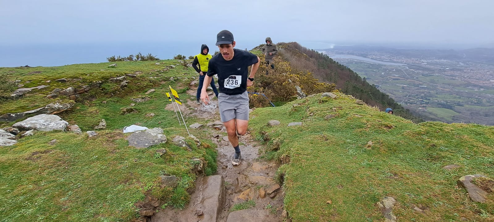 El temporal no puede con la Lezo Jaizkibel