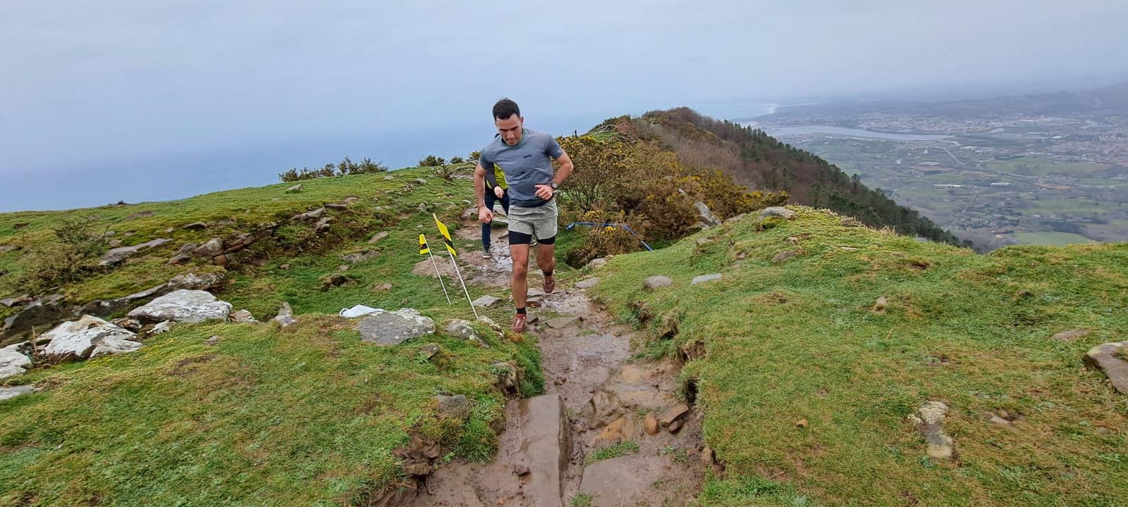 El temporal no puede con la Lezo Jaizkibel