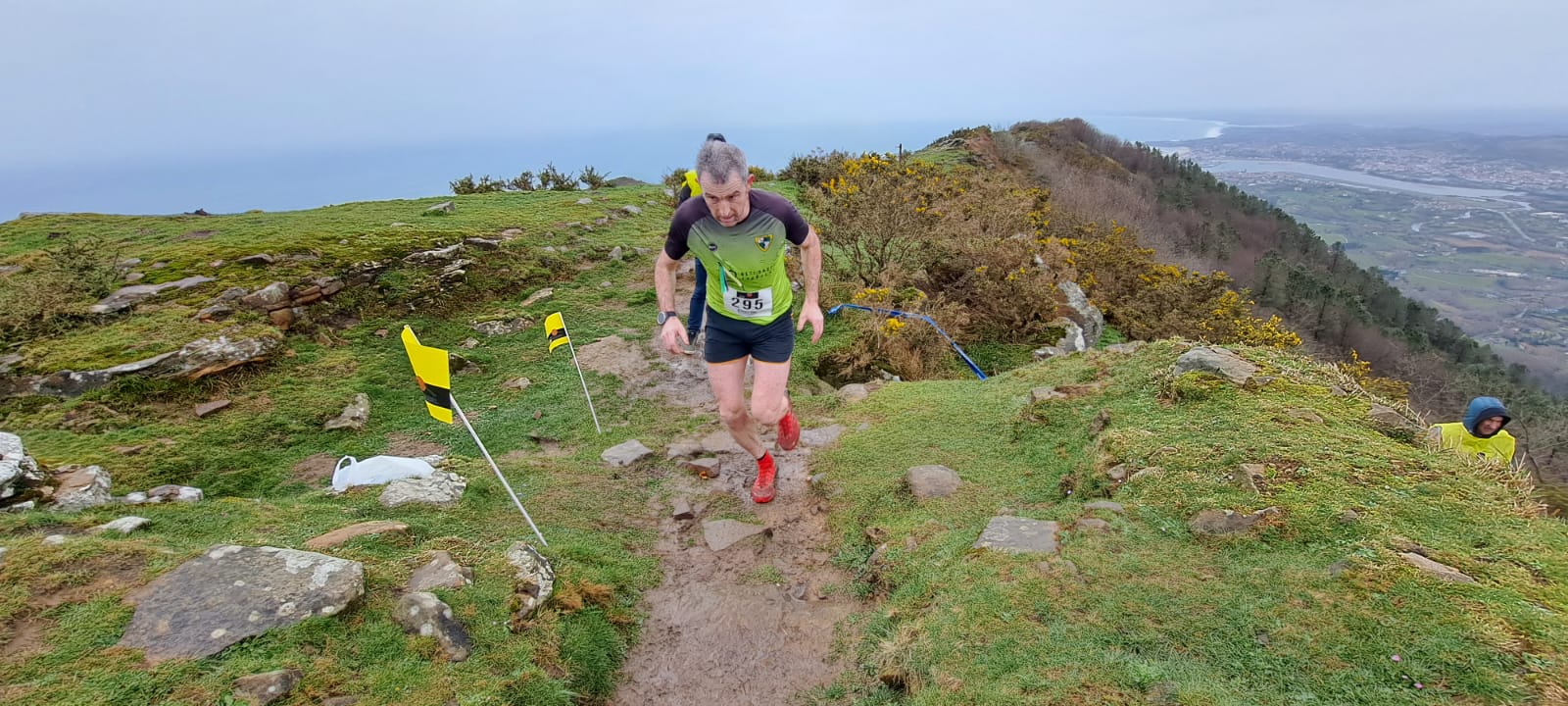 El temporal no puede con la Lezo Jaizkibel