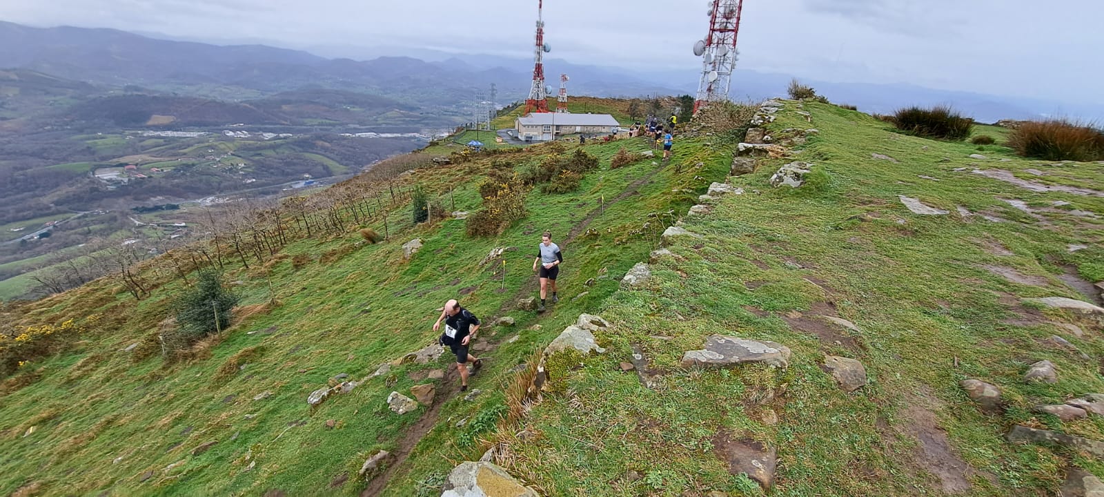 El temporal no puede con la Lezo Jaizkibel