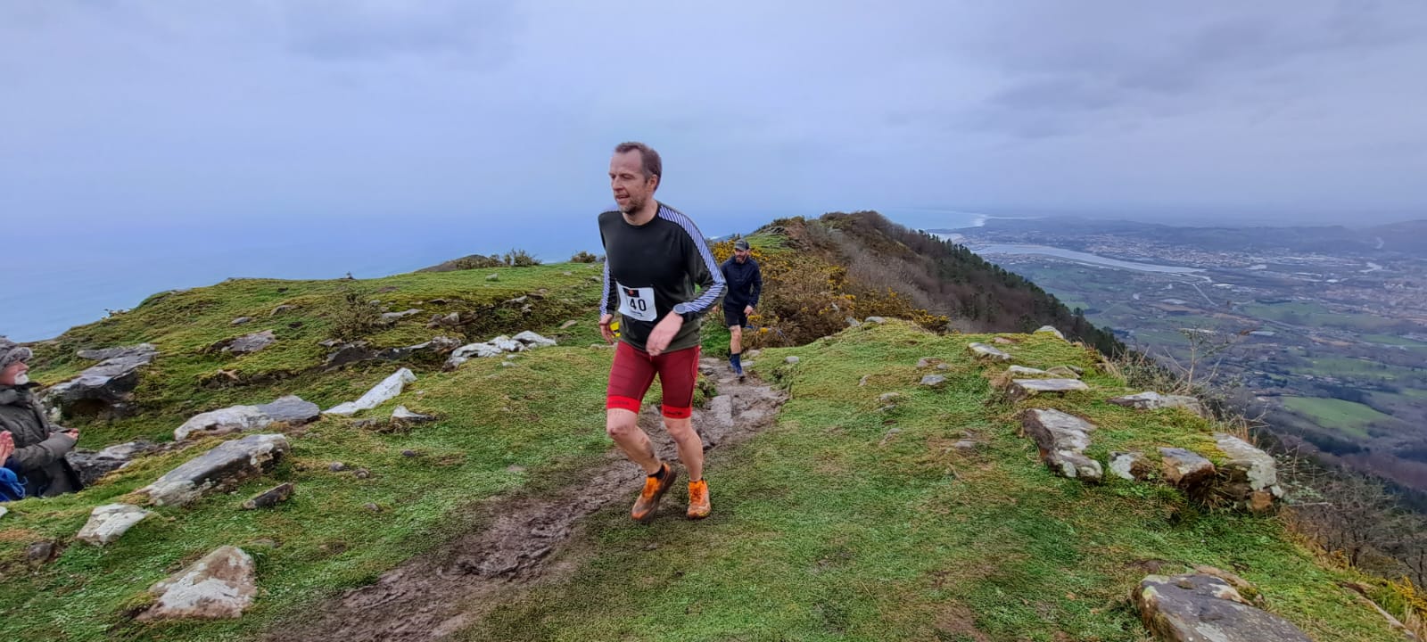 El temporal no puede con la Lezo Jaizkibel