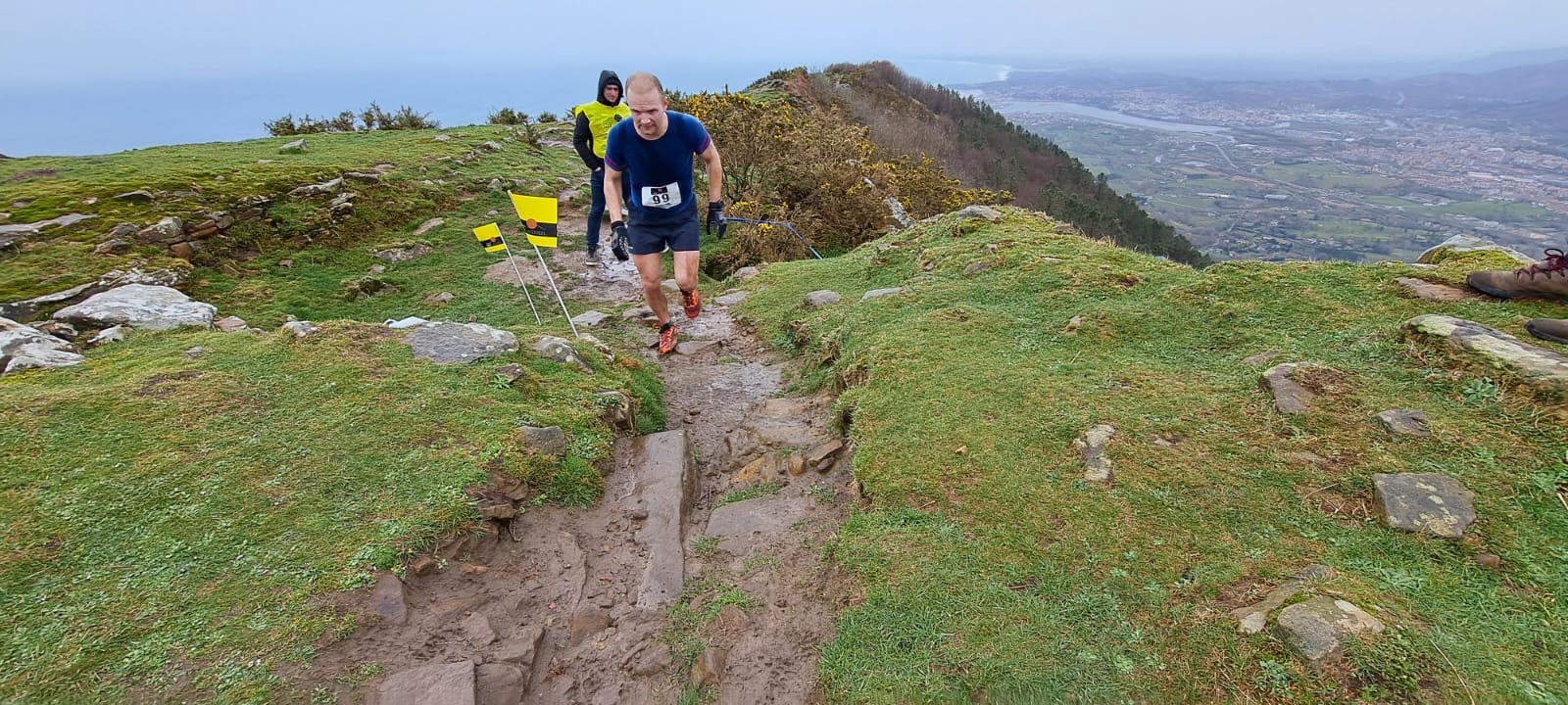 El temporal no puede con la Lezo Jaizkibel