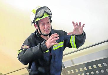 «Los incendios en fachadas ventiladas nos rompen todos los esquemas»