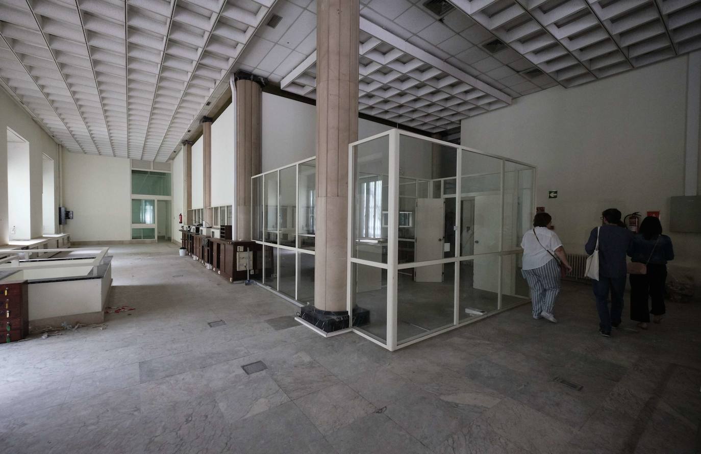 Así estaba la sede del Banco de España en Donostia en 2019