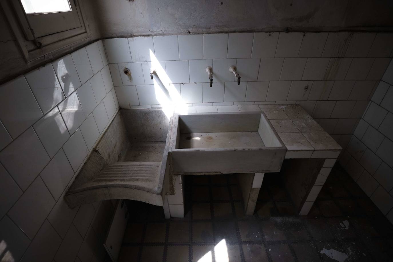 Así estaba la sede del Banco de España en Donostia en 2019