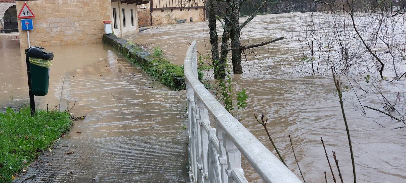 El río Urola a su paso por el municipio.