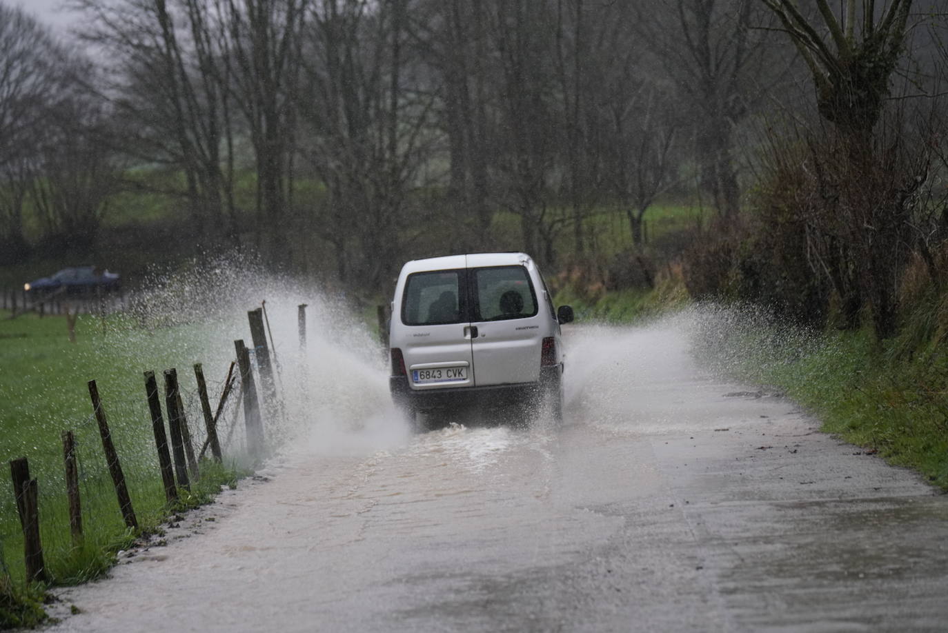 Carreteras anegadas por el agua.