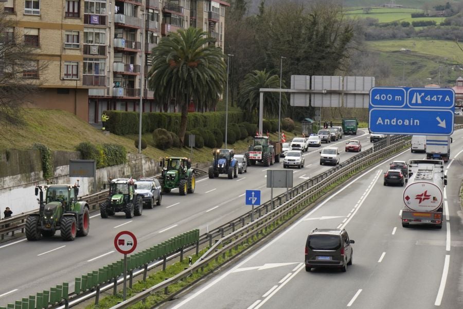 Nueva jornada de protesta de los baserritarras guipuzcoanos