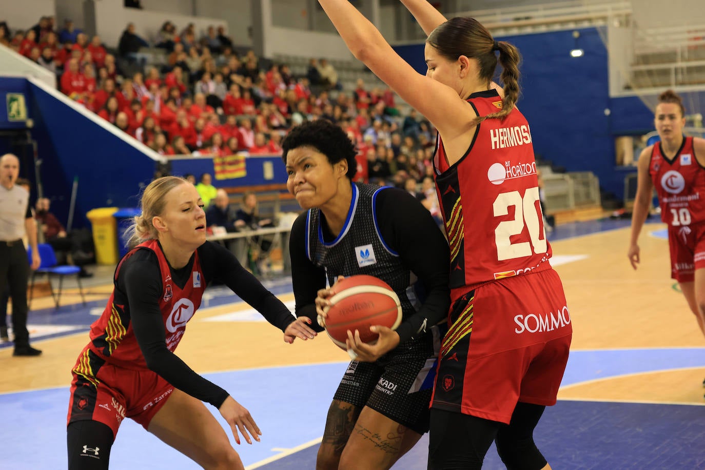 El IDK Euskotren no ha podido derrotar al Casademont Zaragoza.