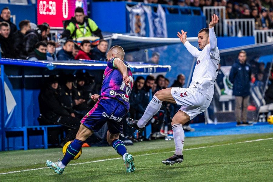 El Eibar se impone en casa del líder