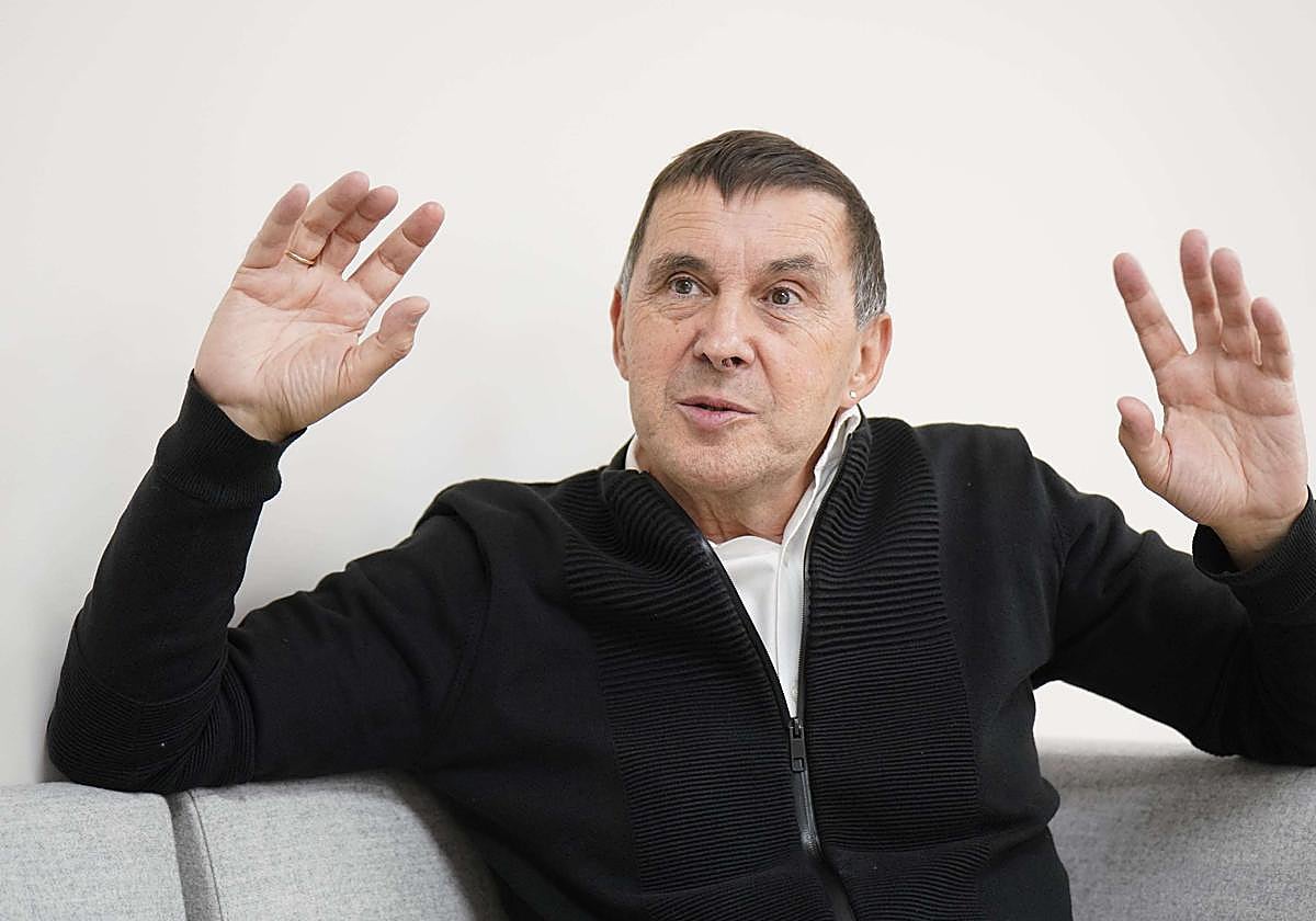 Arnaldo Otegi en la sede donostiarra de EH Bildu.