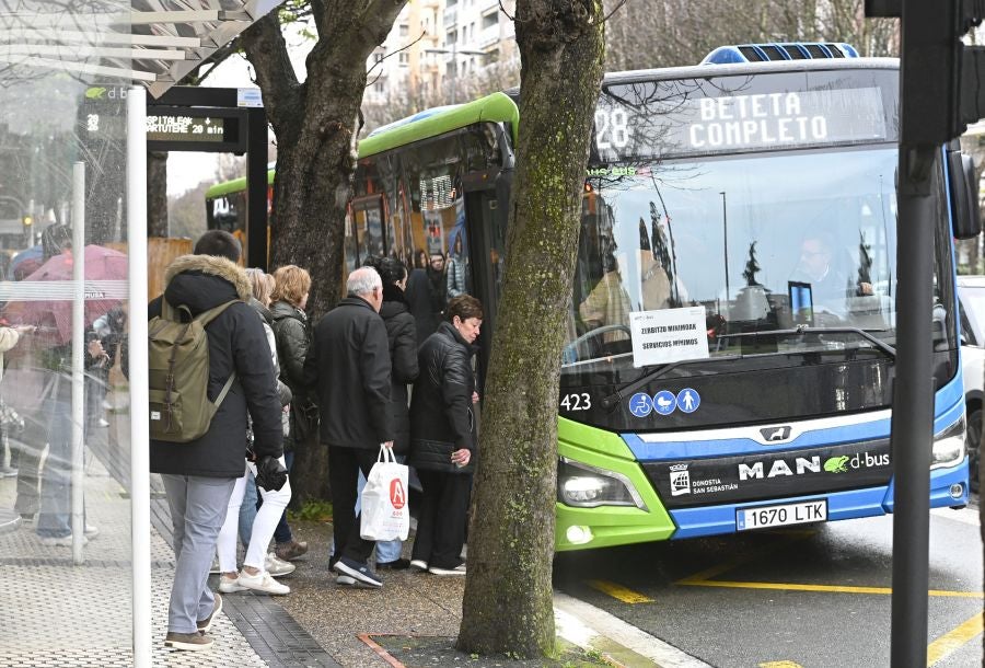 Muchos servicios llegaban con el cartel de 'Completo/ Beteta'