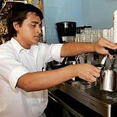 Los inmigrantes copan el 40% del nuevo empleo generado en Gipuzkoa