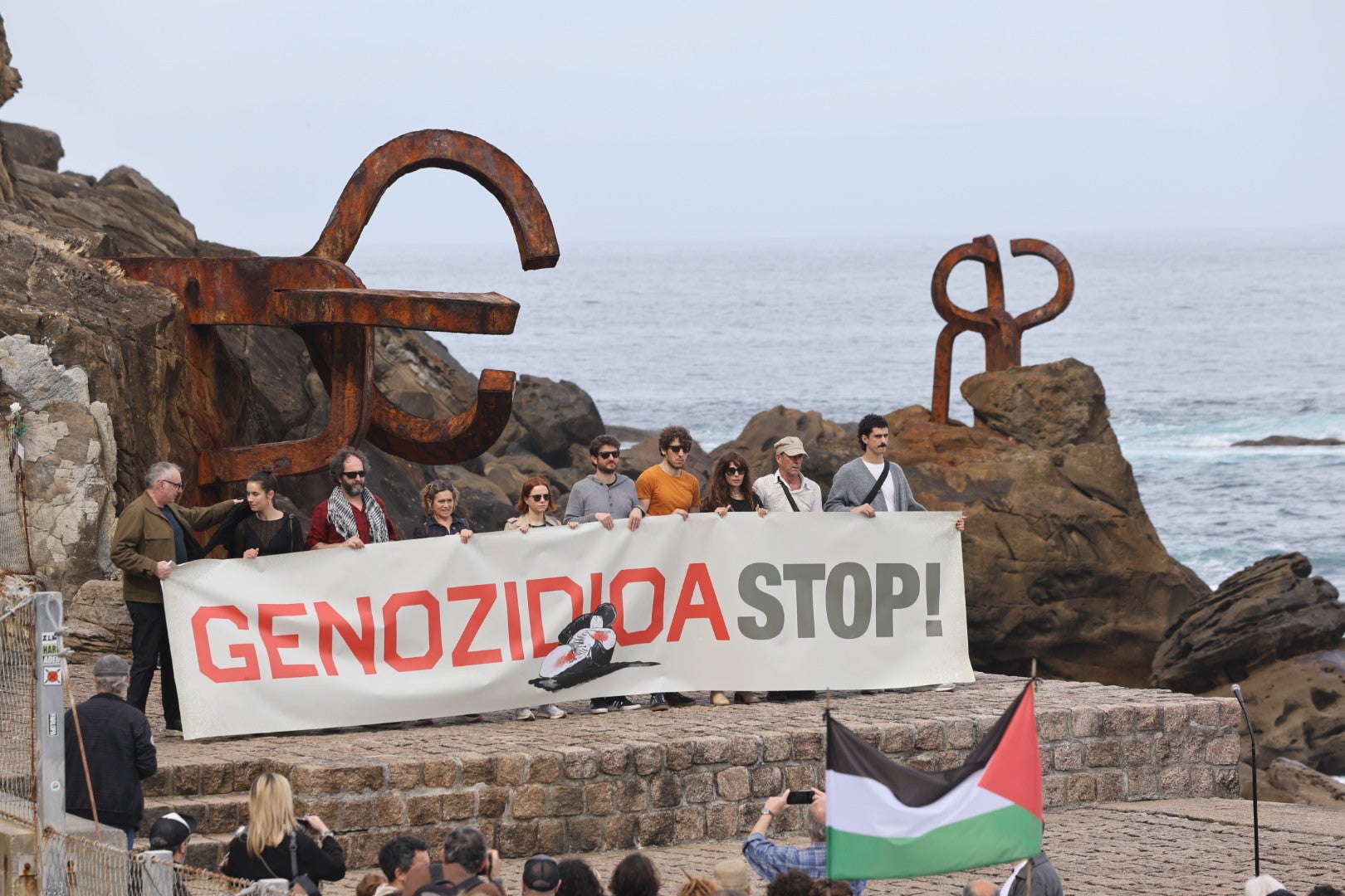 Multitudinaria marcha para denunciar el genocidio en Palestina