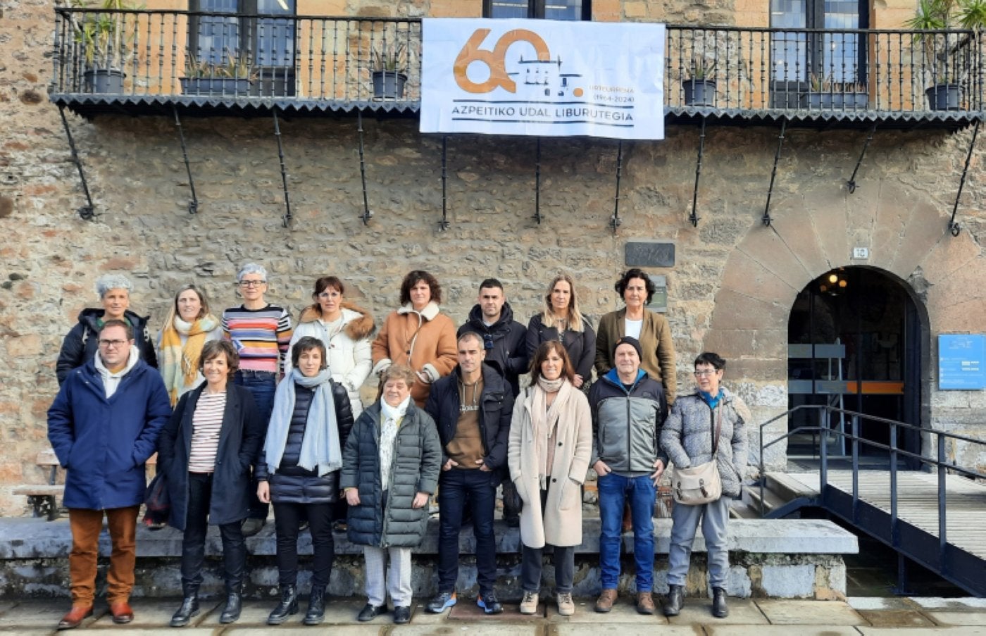 Liburutegiko arduradunek eta hainbat eragilek bat egin dute egitaraua prestatzerakoan.