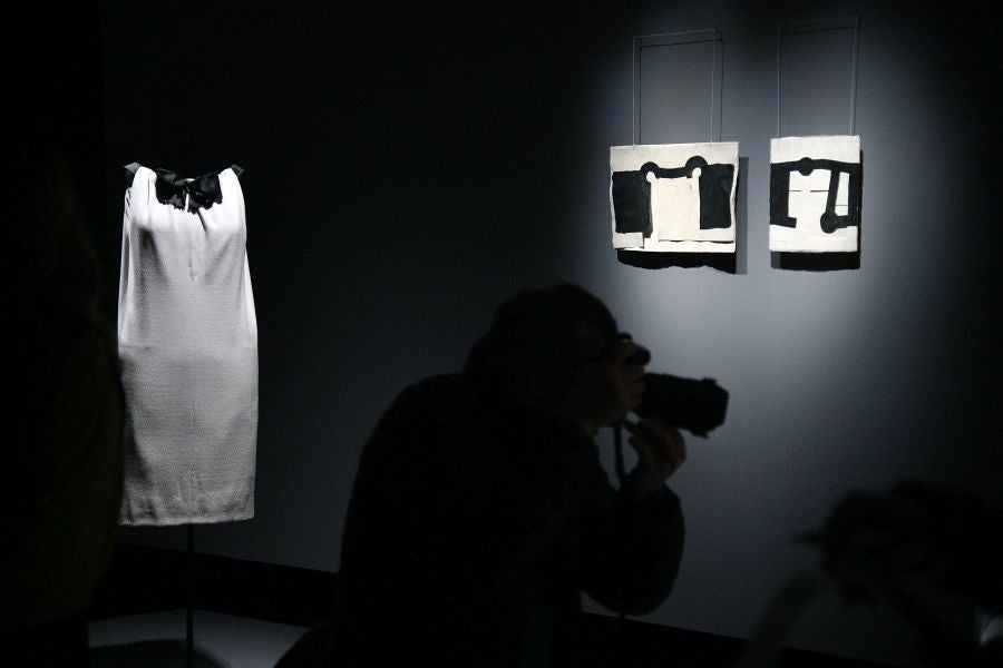 Los vínculos creativos de Chillida y Balenciaga