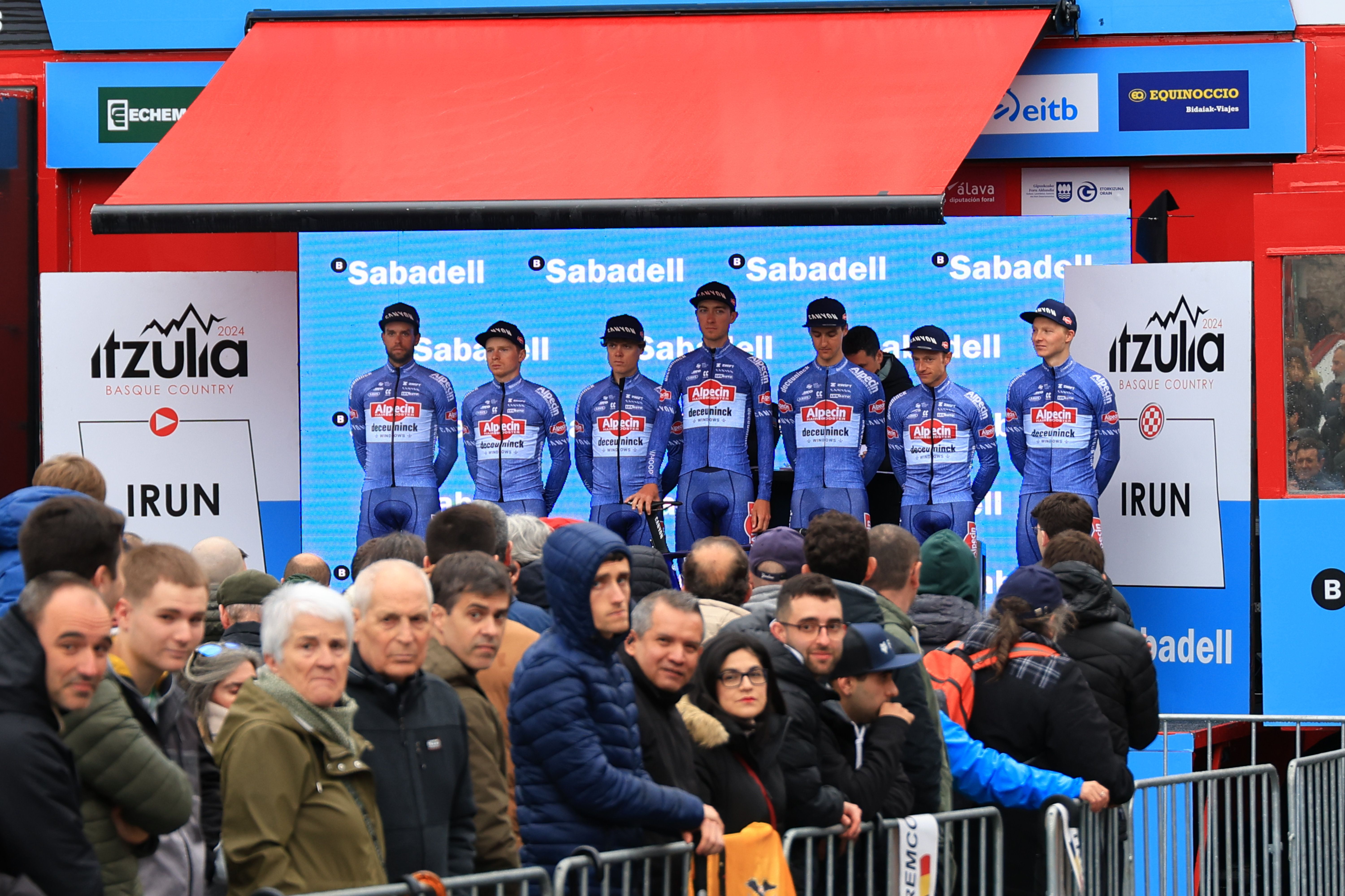 Presentación y reconocimiento de la primera etapa de la Itzulia en Irun