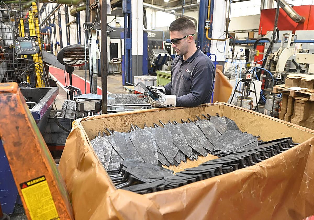 La industria, seña de identidad de la economía guipuzcoana y generadora de empleo estable, sigue tirando de la afiliación.