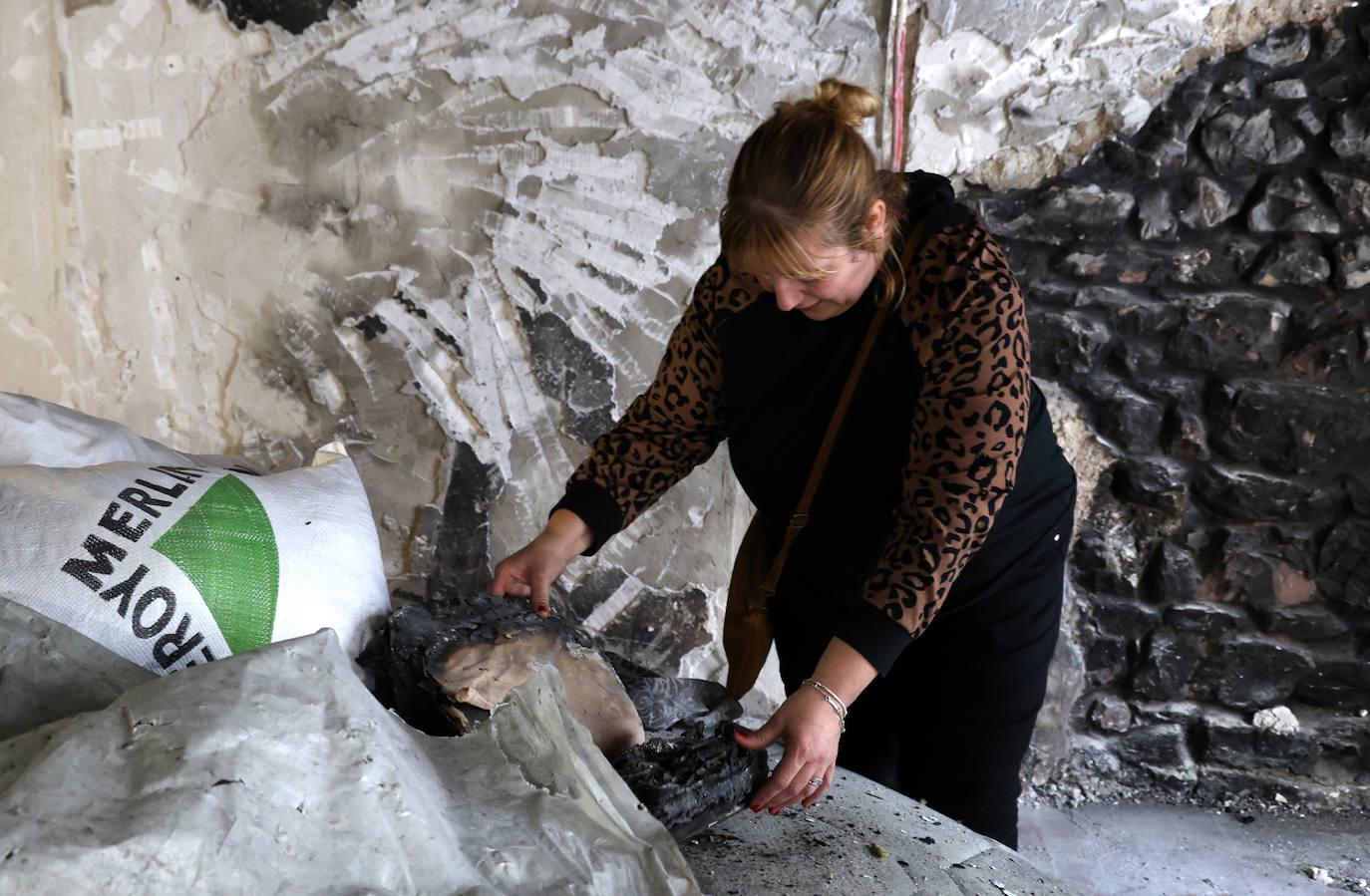 Así ha quedado la vivienda de Begoña Santos en Errenteria tras el incendio